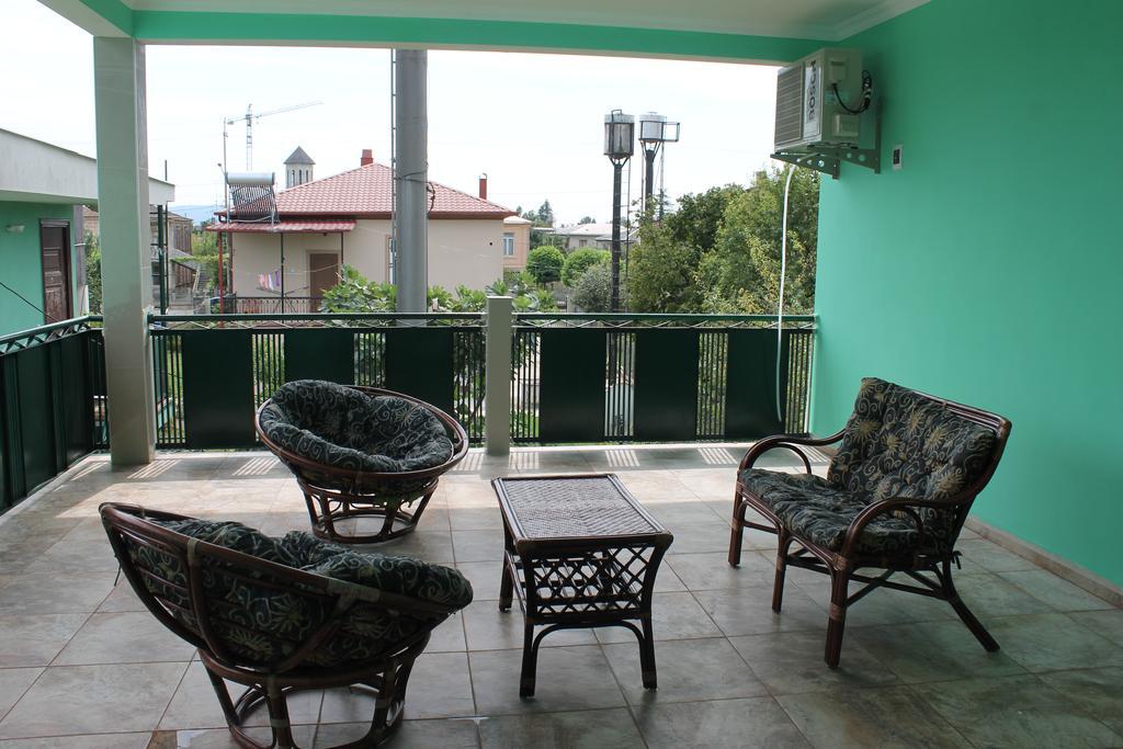 Guest House Green House Zugdidi Ngoại thất bức ảnh